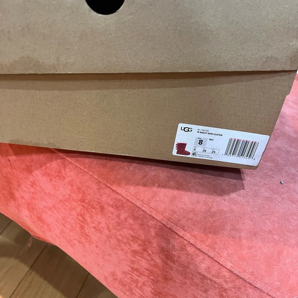 UGG Pink Boots never worn - Picture 4 of 4